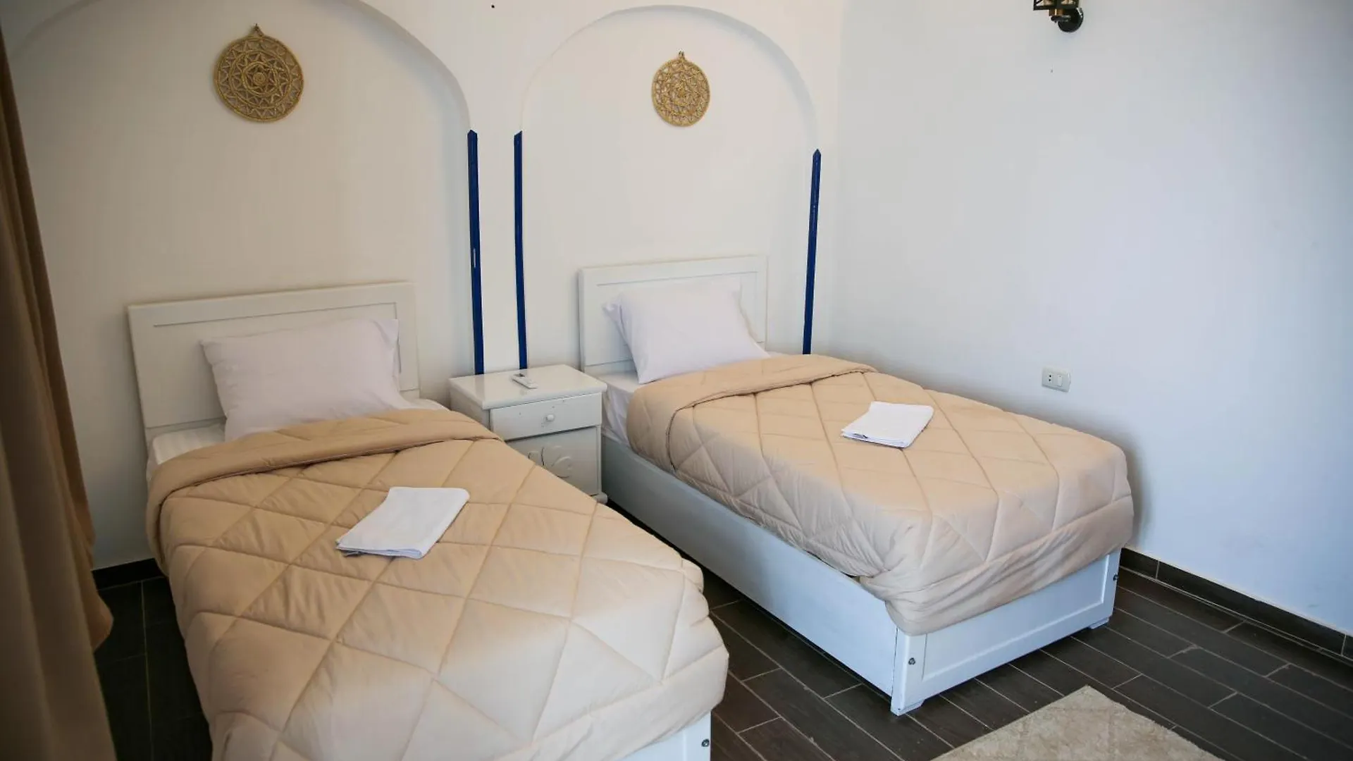 Sharqotel Λούξορ 0*,
