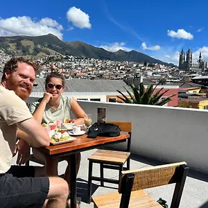  Hostel Community Ecuador